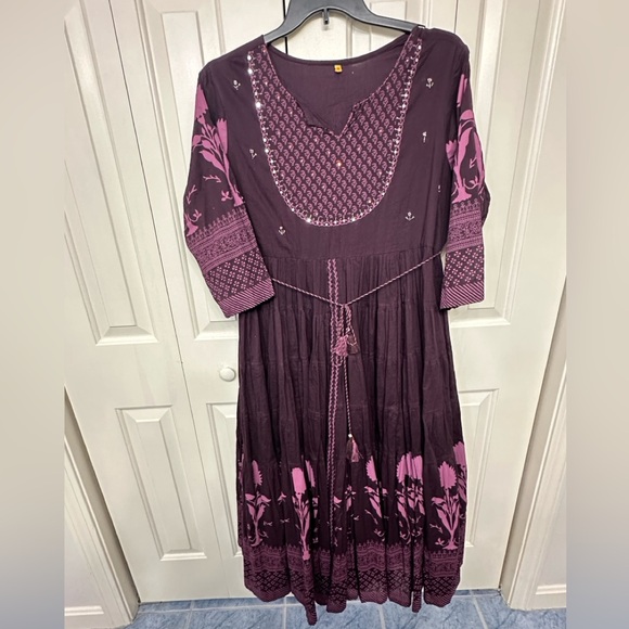 The Unbranded Brand Dresses & Skirts - Sale ‼️Purple and Pink Women's Dress in size 23” 100% cotton and lined.